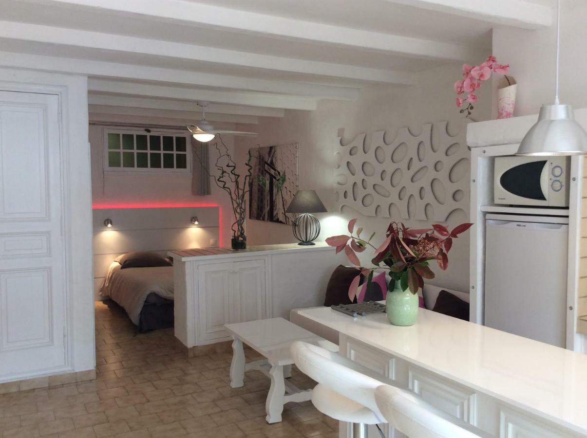 89 Le Grand Pin Apartment Sainte-Maxime Exterior photo